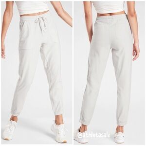 NWT Athleta Farallon Jogger | Birch Grey